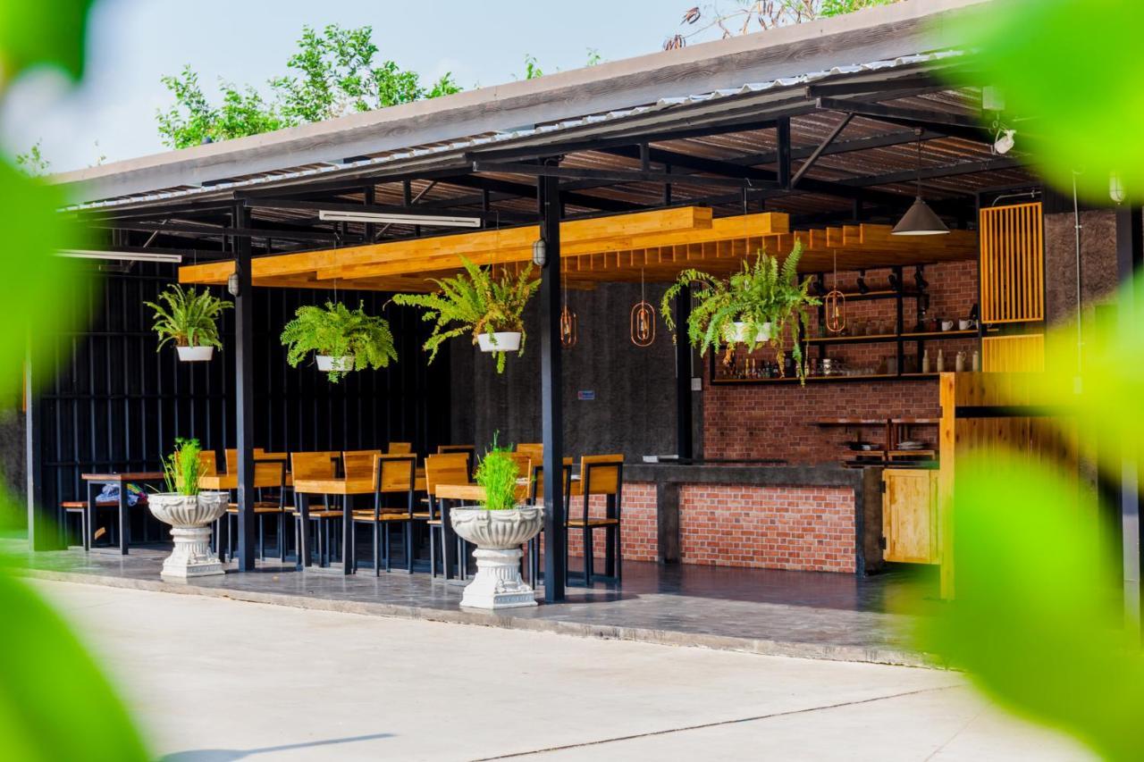 The Sun Resort Ratchaburi מראה חיצוני תמונה