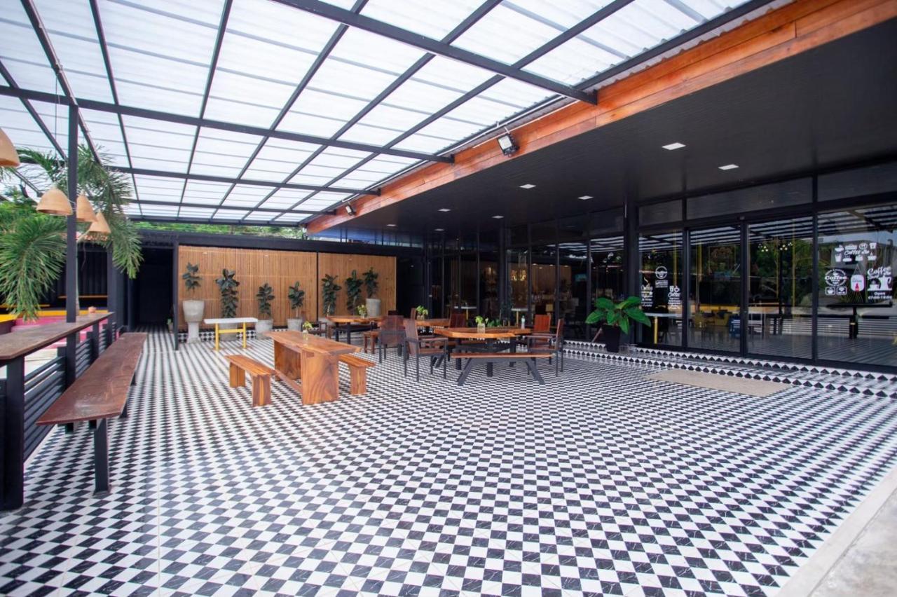 The Sun Resort Ratchaburi מראה חיצוני תמונה